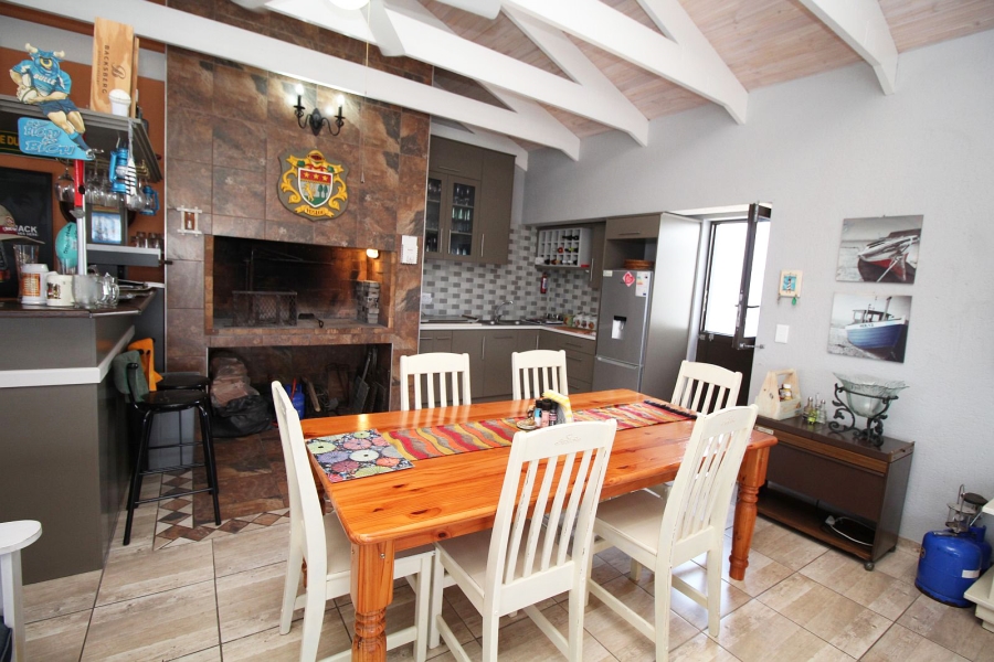 4 Bedroom Property for Sale in Country Club Western Cape